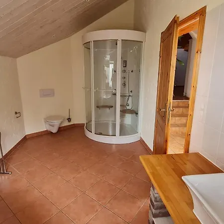 Eifelhof Mit Obstbaumwiese Semesterbostad