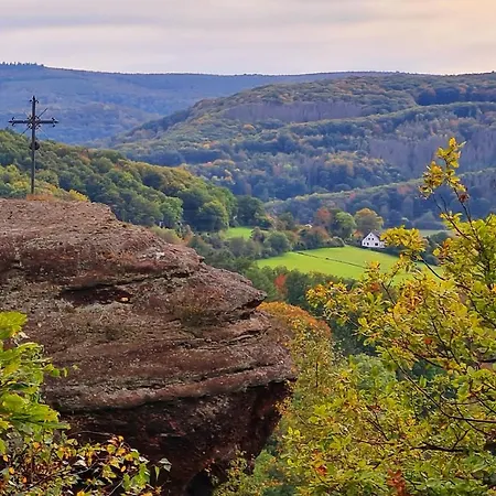 Eifelhof Mit Obstbaumwiese Nideggen