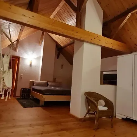 Eifelhof Mit Obstbaumwiese Nideggen