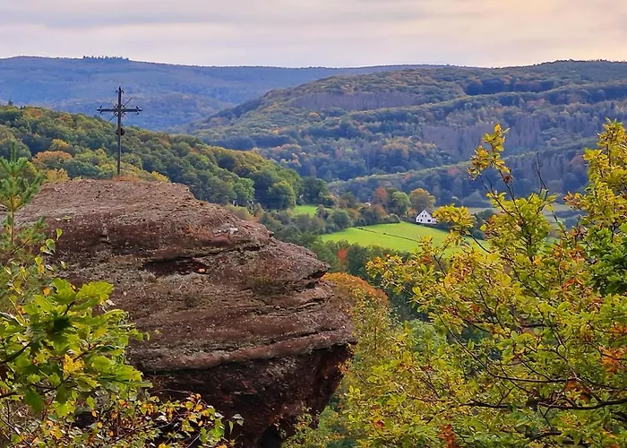Eifelhof Mit Obstbaumwiese Nideggen