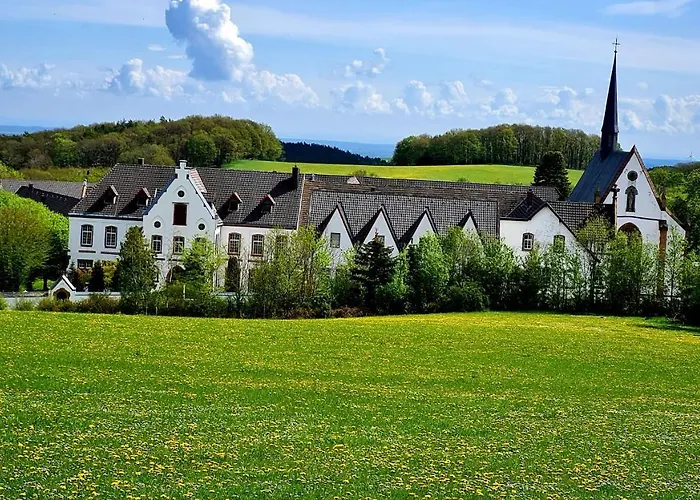 度假居 Eifelhof Mit Obstbaumwiese 尼蒂戈恩